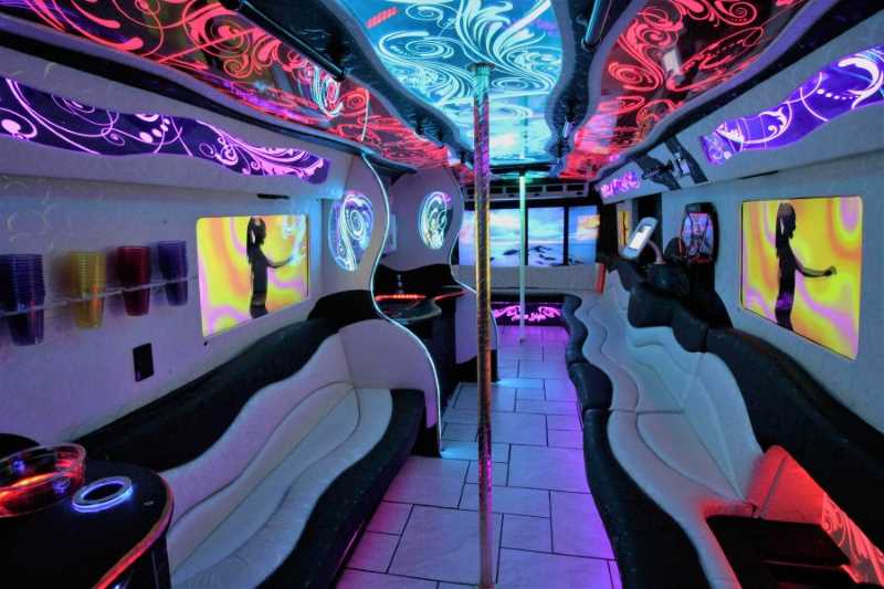 golden-chariot LA party bus interior